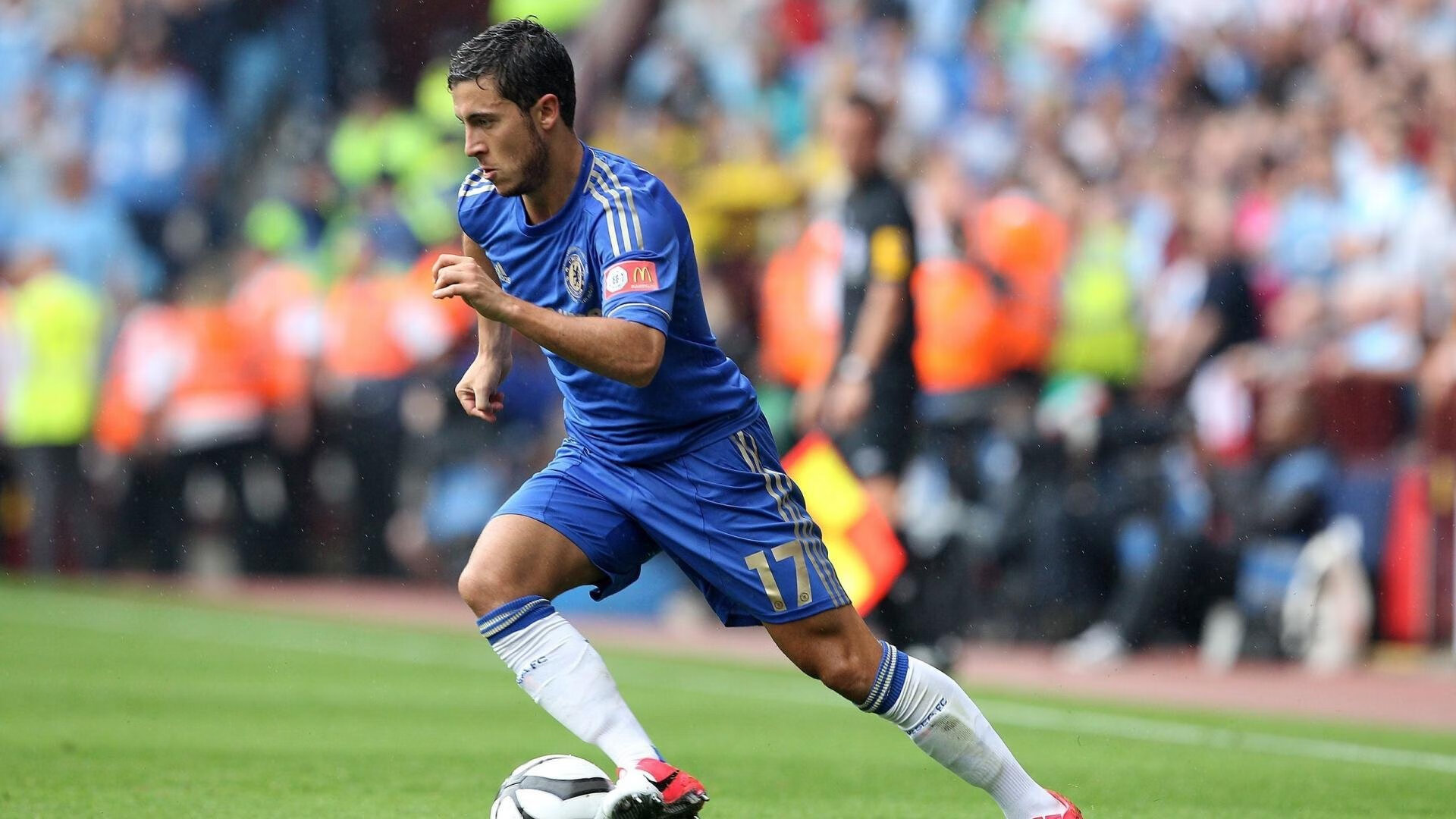 堡垒之夜更新加入第一人称视角，堡垒之夜怎么调视角